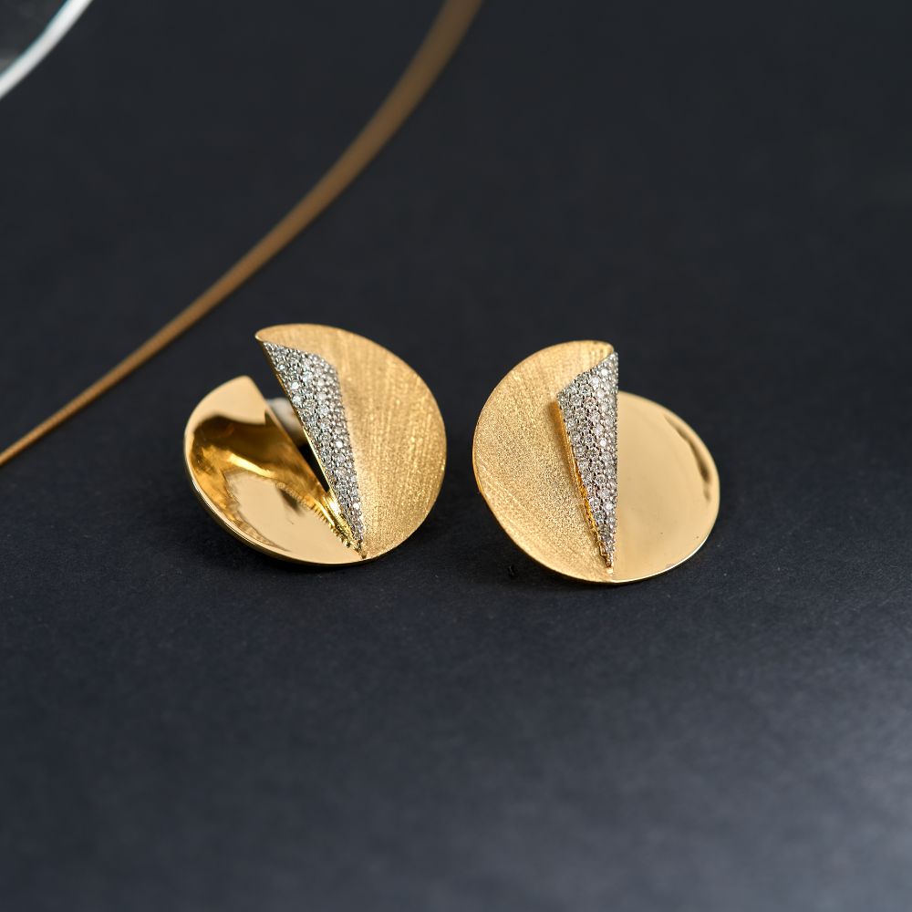 Brinco Alento em Ouro Amarelo com Diamantes