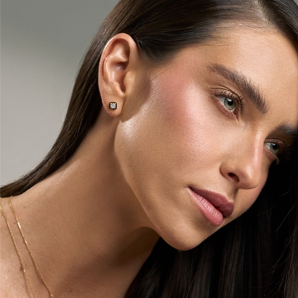 Brinco Abrigo em Ouro Amarelo com Diamantes