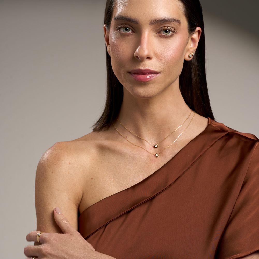 Colar Abrigo em Ouro Amarelo com Diamantes