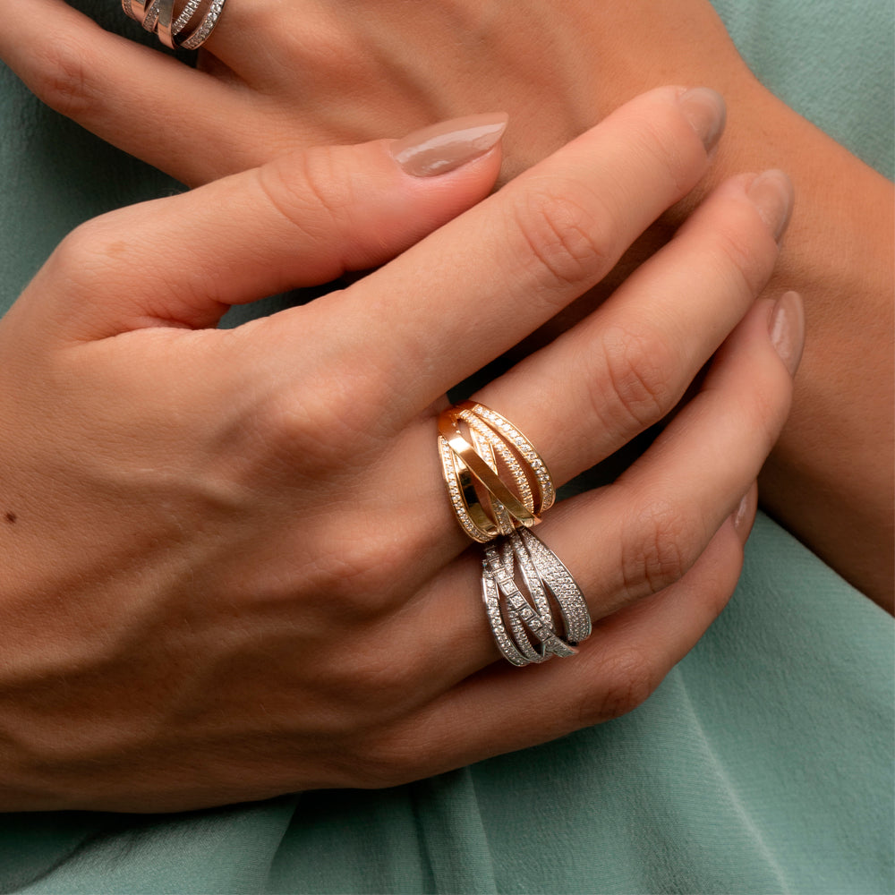 Anel Horizonte em Ouro Branco com Diamantes